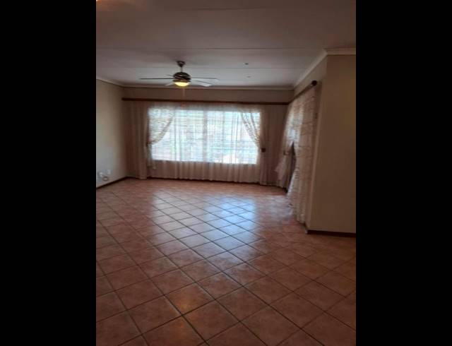 2 BEDROOM TOWNHOUSE FOR SALE IN FAERIE GLEN